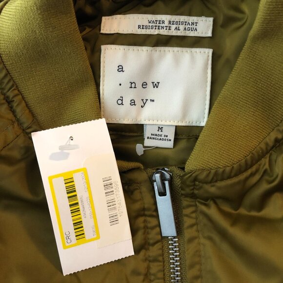 A New Day Womens Olive Green Water Resistant Bomber Jacket Size M - Picture 6 of 7